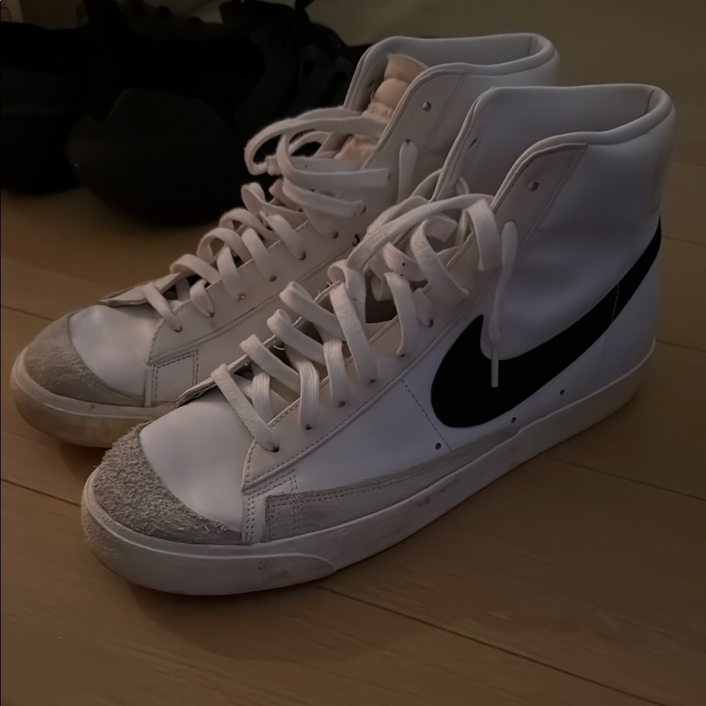 Nike Classic White and Black High-Tops